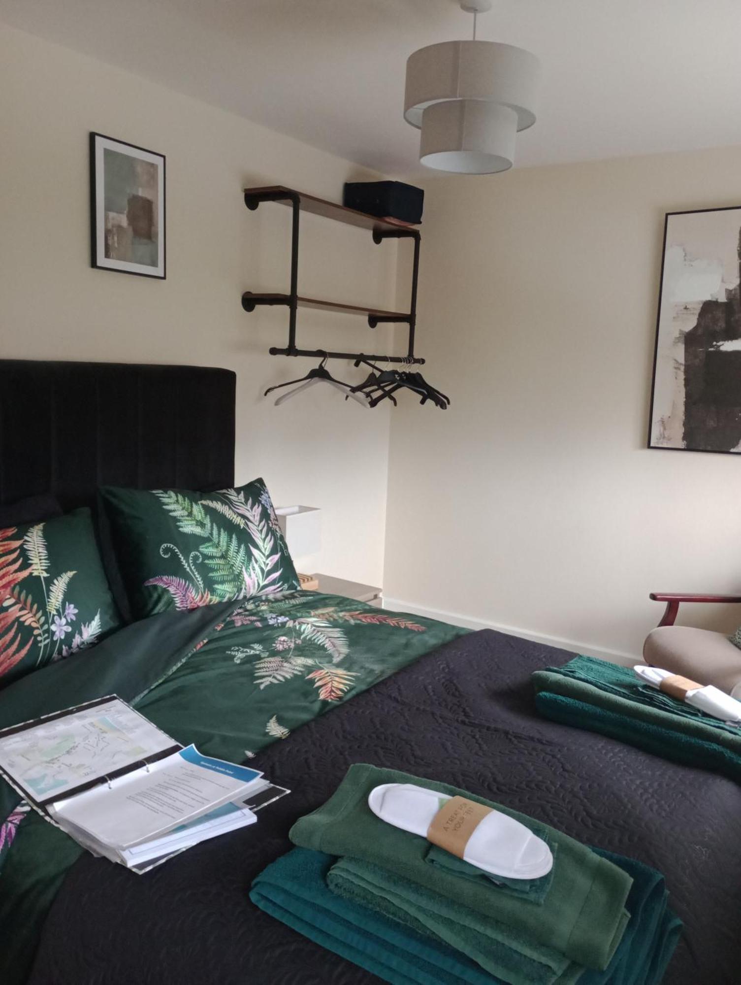 ホーンジー Upstairs At Pebble Point Bed & Breakfast エクステリア 写真